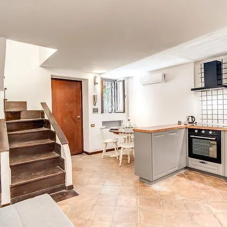 Link Campus Apartament Rzym